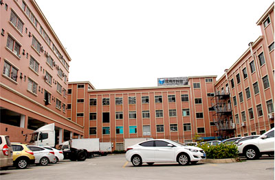 立而方生產基地