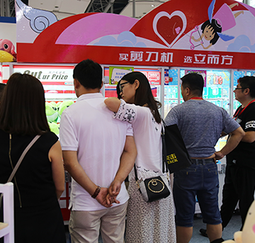 【立而方】娃娃機真的有那么強的盈利能力嗎，能不能入行？