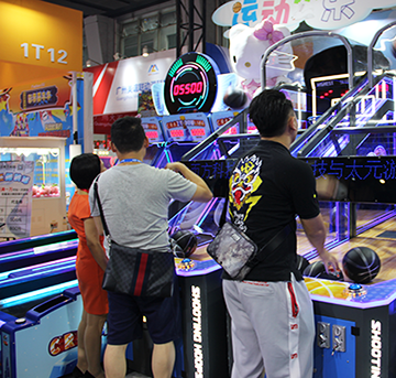 【立而方】還在為娃娃機擺放發愁，來看看國外娃娃機的騷操作！